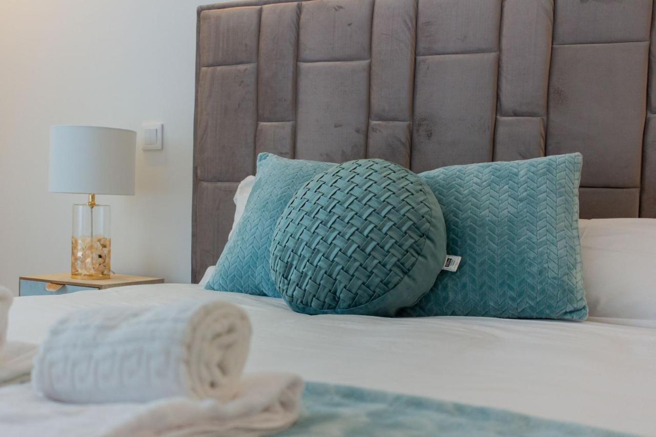 Stunning Apartment W/ Free Parking By Lovelystay Porto Exterior photo