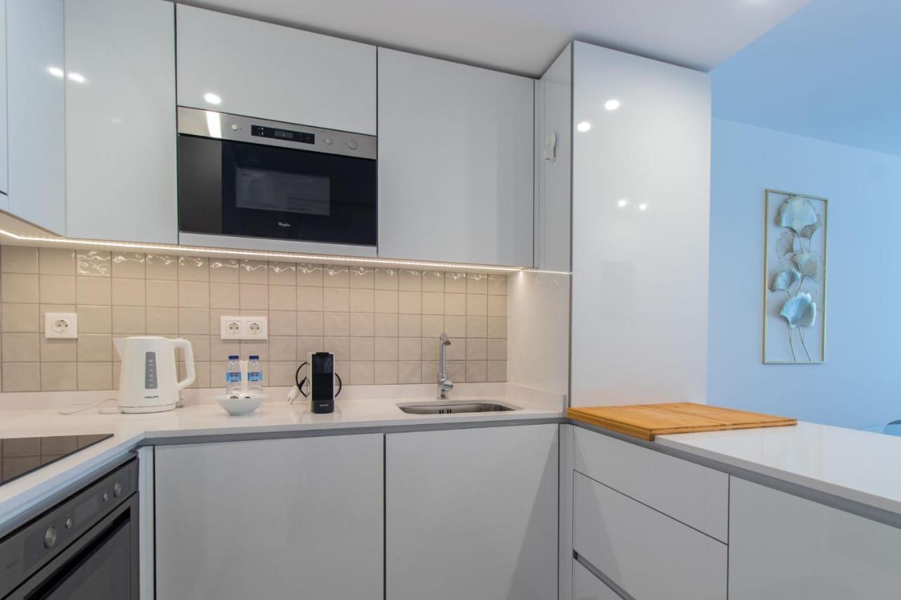 Stunning Apartment W/ Free Parking By Lovelystay Porto Exterior photo